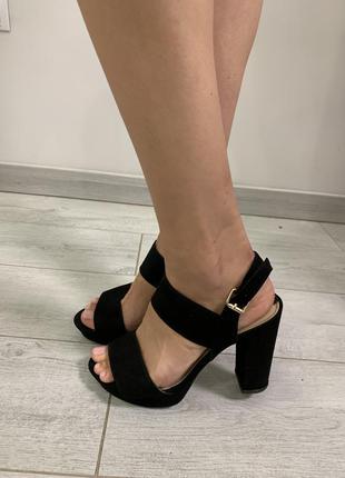 Взуття pull&bear 2
