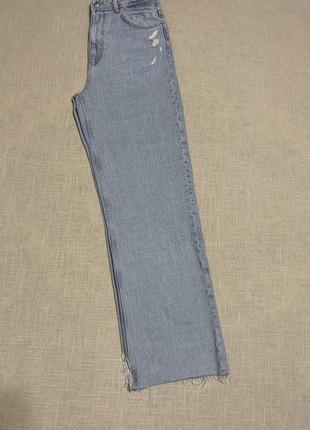 Актуальные джинсы с широкими штанинами2 фото