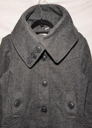 Натуральне вовняне коротке пальто півпальто з поясом і високим коміром2 фото