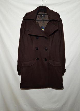 Натуральное  двубортное шерстяное коричневое пальто