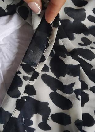 Легке чб плаття, сукня