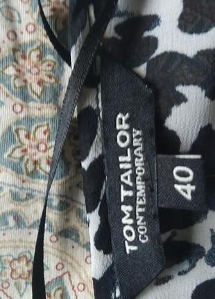 Легке чб плаття, сукня