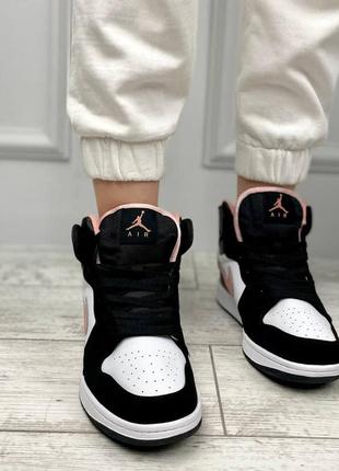 Кроссовки женские nike air jordan 1 retro черные/розовые (найк аир джордан, кроссівки)3 фото