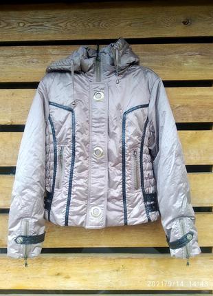 Куртка весняна з капелюхом