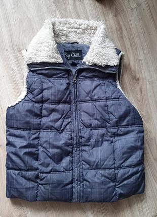 Жилетка, безрукавка