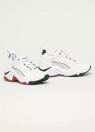Tommy hilfiger кроссовки