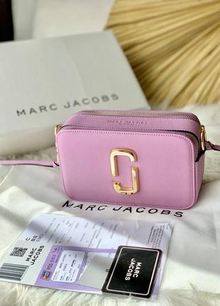 Marc jacobs lavender женская миленькая лавандовая фиолетовая брендовая сумочка с ремешком тренд жіноча маленька фіолетова стильна сумка5 фото