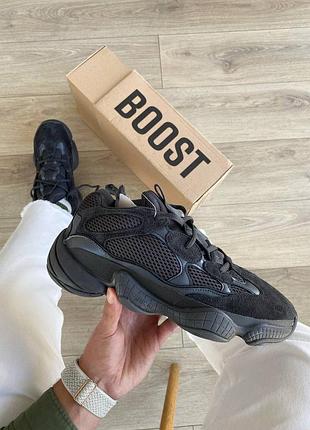 Жіночі стильні осінні кросівки adidas yeezy boost 500 utility black