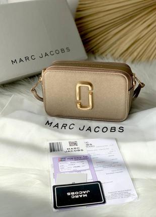 Marc jacobs snapshot gold жіноча стильна брендовий золота сумочка з ремінцем тренд жіноча маленька золота модна сумка9 фото