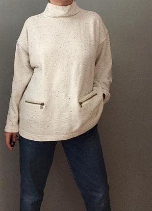 Vintage . очень крутой свитшот ( реглан , тёплая кофта ) с молниями махровая , светлая.