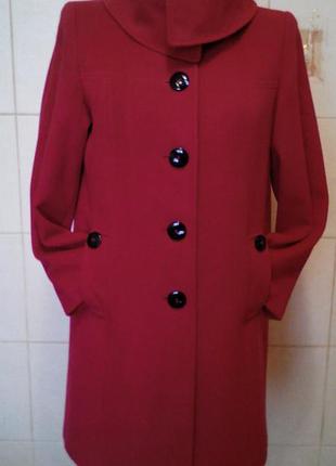 Эффектное,красивое,70%шерсти,15%кашемира,качественное красное пальтишко petite
