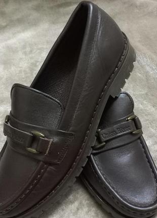 Туфлі фірмові шкіра дружин.38р,clarks next індії