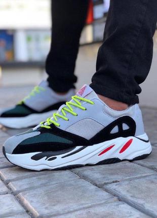 Кросівки ізі 700