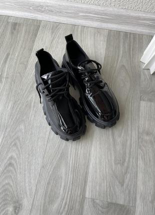 Броги ботинки на шнуровке