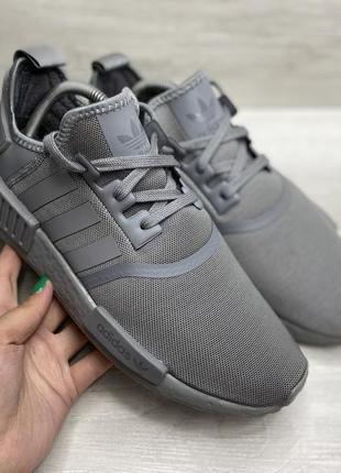 Чоловічі кросівки adidas nmd_r12 фото