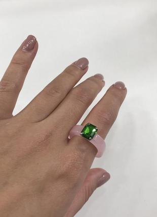 Стильное кольцо с камнем2 фото