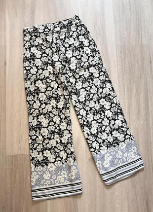 Натуральні вільні штани брюки кюлоти в квітковий принт свободные штаны кюлоты s/m1 фото
