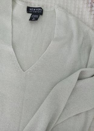 Нежный, мягкий базовый свитер пуловер new york & company1 фото