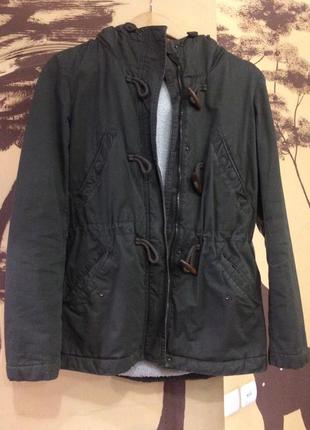 Парка демисезонная h&h с мехом размер s