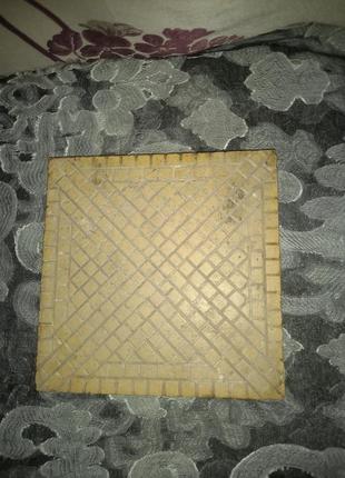 Керамічна плитка з клеймом едуарда едуардовича бергенгейма