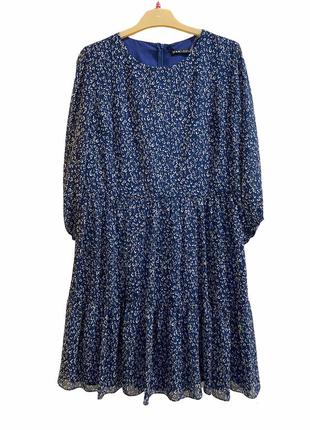 Женское синее шифоновое платье свободного кроя с мелким цветочным принтом1 фото