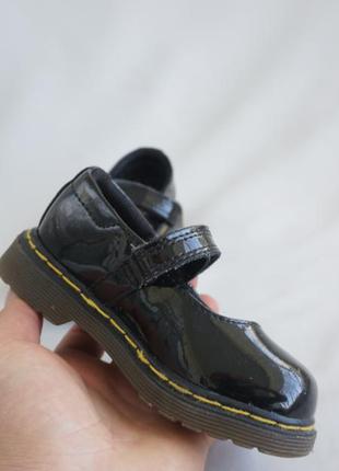 Дитячі черевички dr. martens 23р.2 фото