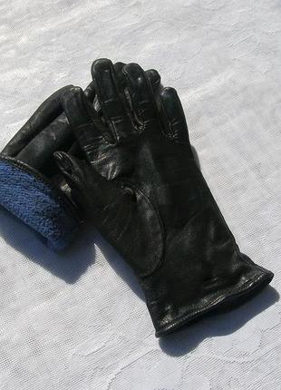 Стильні рукавички коричневий декор між пальцями шкіра