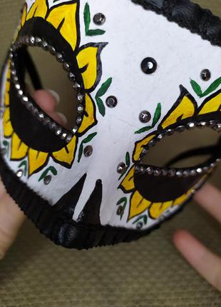 Карнавальная маска  на «santa muerte»5 фото