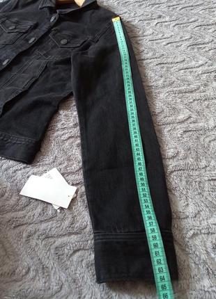 Короткая джинсовая куртка из темного денима от kiabi (франция), размер указан 40 (m)10 фото