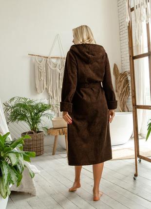 Велюровый женский домашний халат, коричневый банный халат на запах9 фото