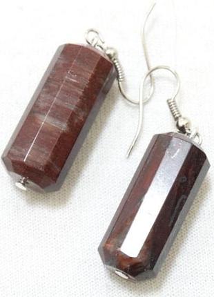 Серьги из натурального камня бычий глаз