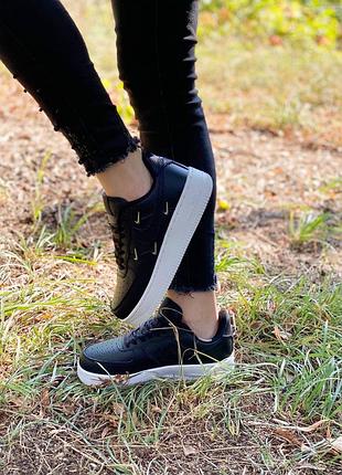 Кросівки кроссовки