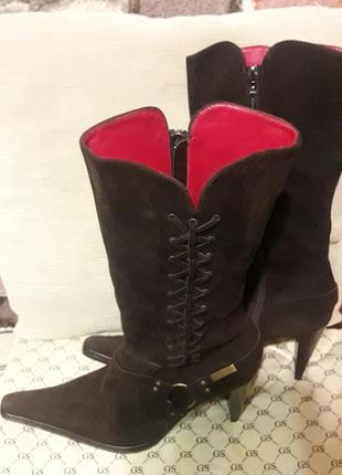 Демисизонные чобітки cesare paciotti.