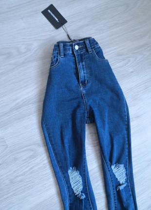 Синие джинсы скинни с равными коленями на высокой посадке3 фото