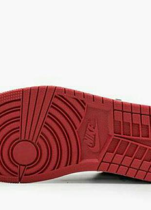 Nike jordan retro 1 кросівки чоловічі біло чорні з червоними вставками шкіра10 фото