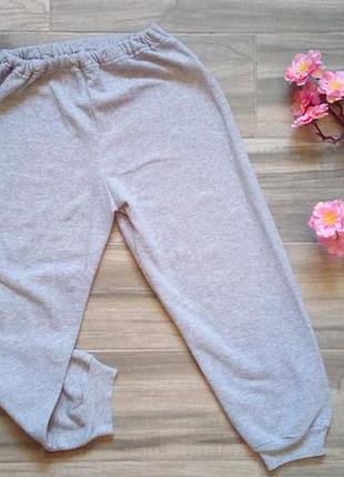 Спортивные штаны на 5-7 лет