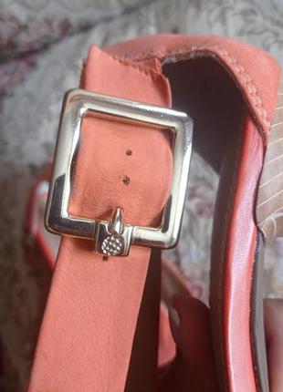 Босоніжки шкіряні3 фото