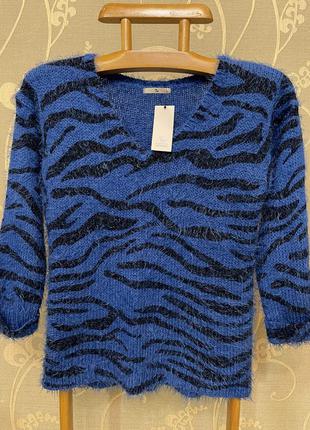 Дуже красивий і стильний брендовий в'язаний светр 21.