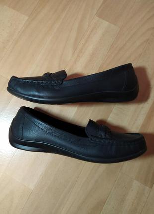 Очень удобные осенние туфли черного цвета. Англия, 6 р, 24,5 см7 фото