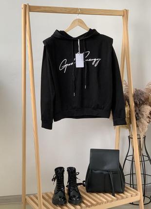 Стильное худи с подплечниками bluoltre🇮🇹