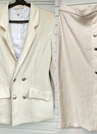 Тёплый кремовый костюм: двубортный пиджак, длинная юбка1 фото