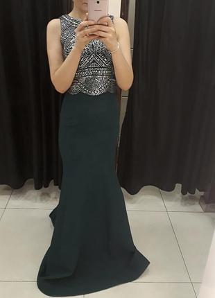 Вечірнє плаття