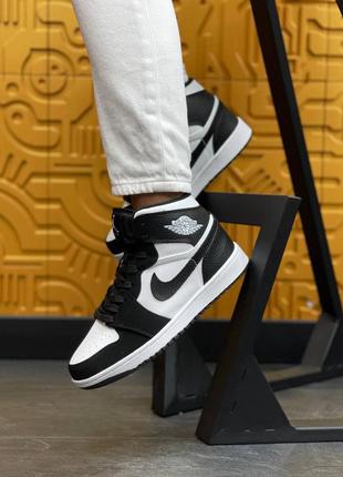 Женские кроссовки nike air jordan   high s black/white