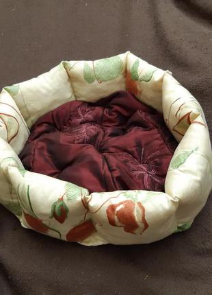Лежанка лежак 40×40 спальне місце для кішок і собак