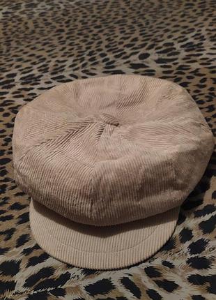 Бежеве кепі