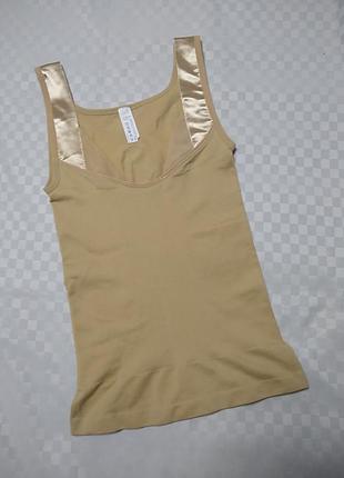 Корегуюча білизна