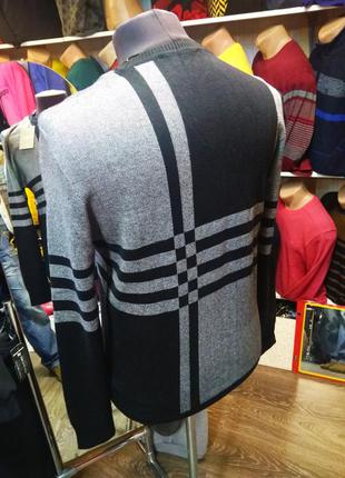 Отличный свитер на осень 2