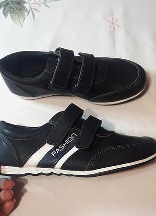Кроссовки, туфли черные кроссовки кеды ботинки