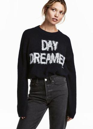 Чорна в'язана кофта з сріблястою-травичкою і написом на грудях світшот h&m