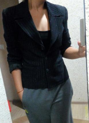Жіночий жакет